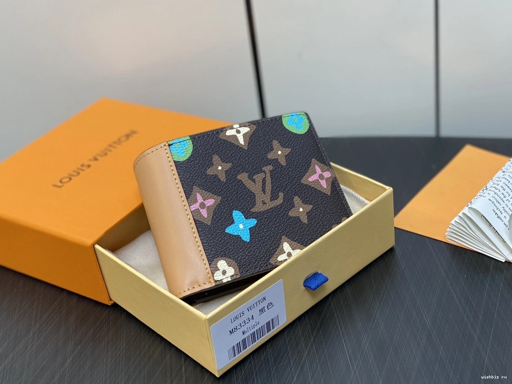 WIS WALLET-11.5*9*1.5cm LOUIS MULTIPLE VUITTON 0911